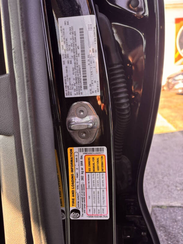 2020 Ford Escape Hybrid Titanium