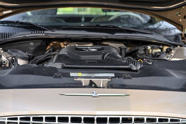 2005 Ford Thunderbird Deluxe