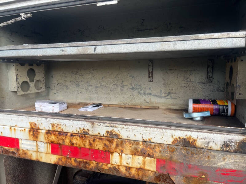 2013 Freightliner 108 SD