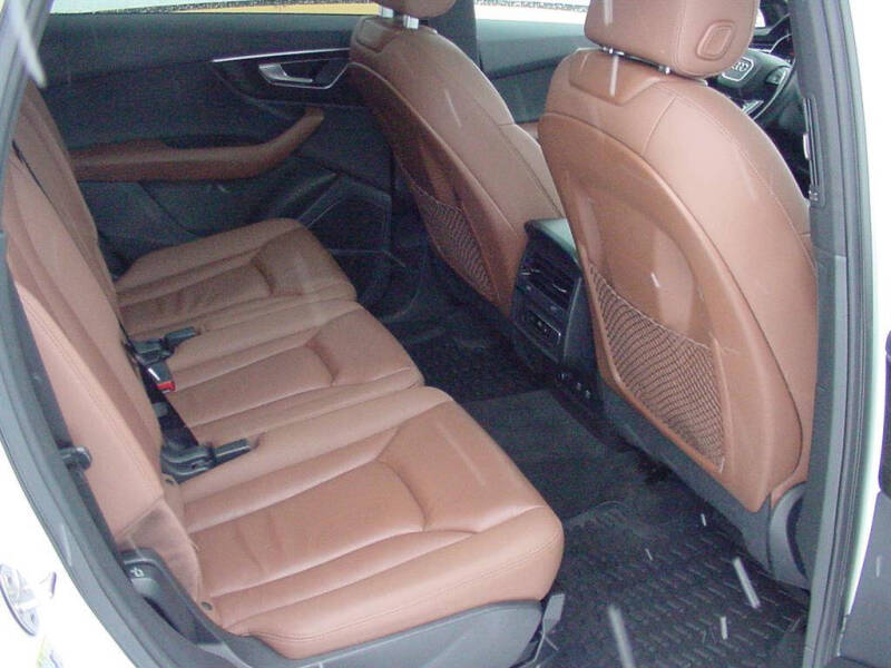 2021 Audi Q7 quattro Premium Plus 55 TFSI