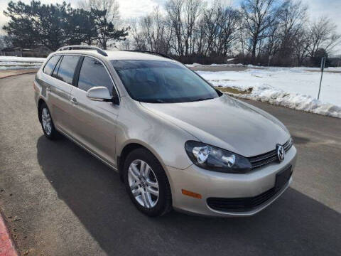 2013 Volkswagen Jetta for sale at Classic Car Deals in Cadillac MI