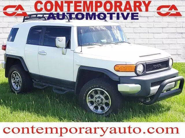 2013 Toyota FJ Cruiser Base's photo