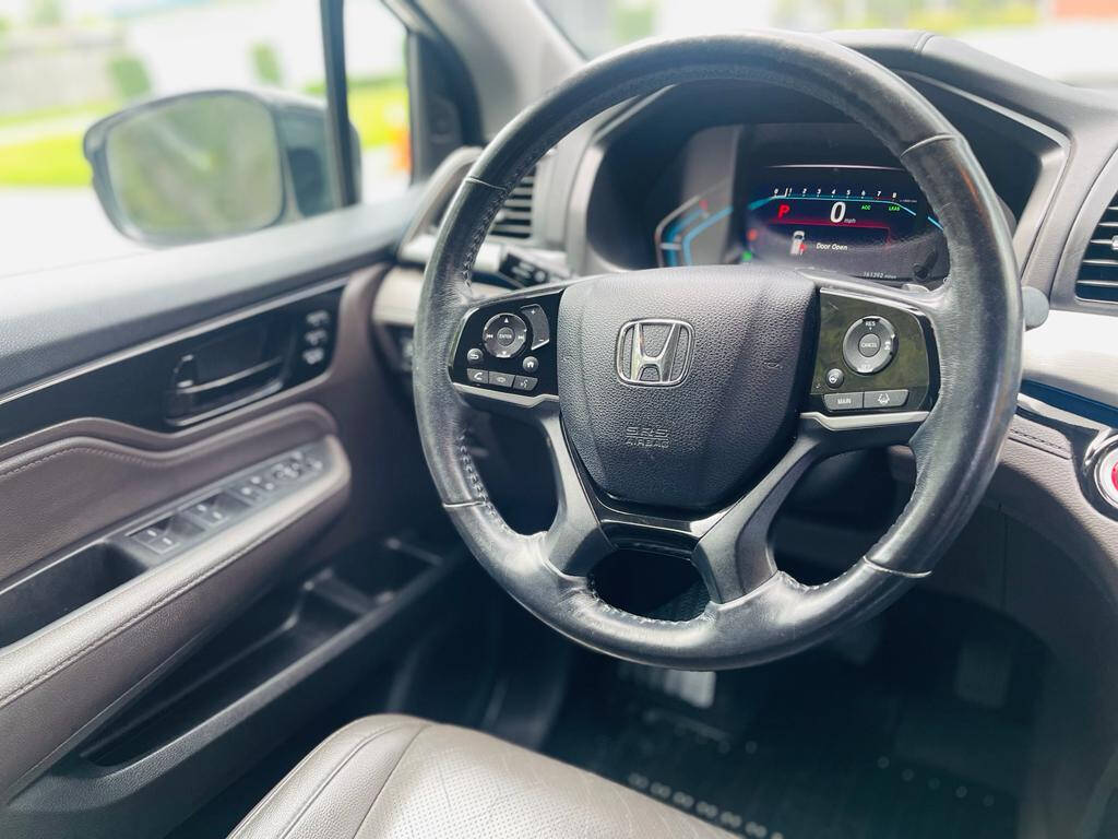 2018 HONDA Odyssey Minivan - $18,595