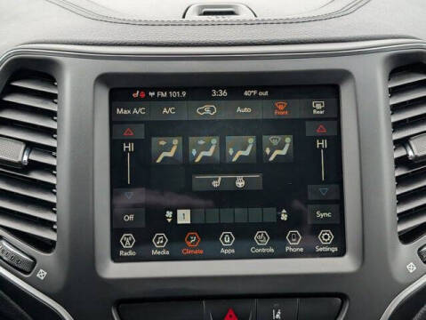 2022 Jeep Cherokee Latitude Lux