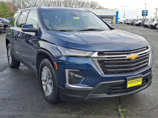 2022 Chevrolet Traverse LT Cloth