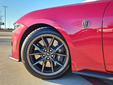 2025 Ford Mustang Dark Horse