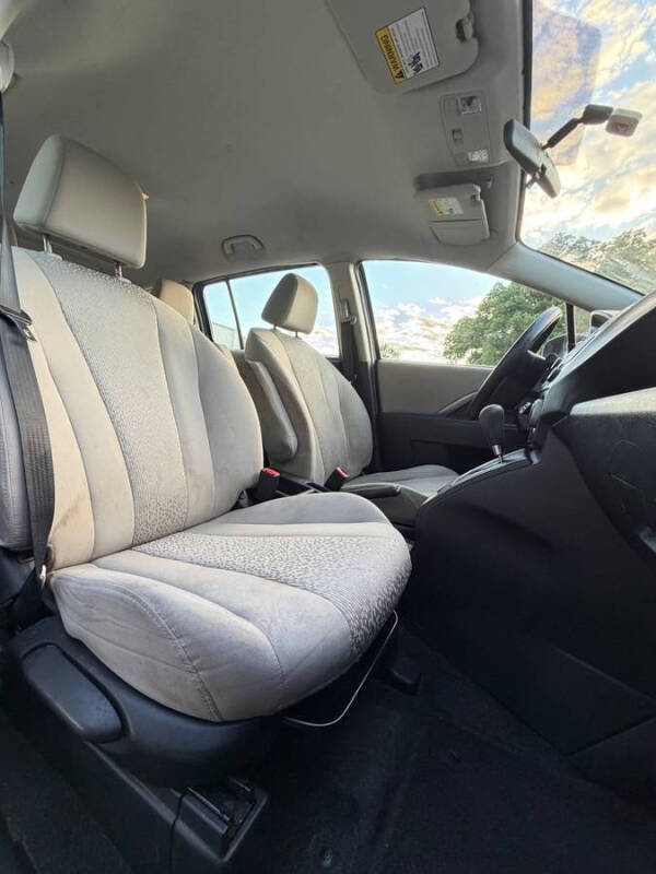 2012 Mazda MAZDA5 Sport