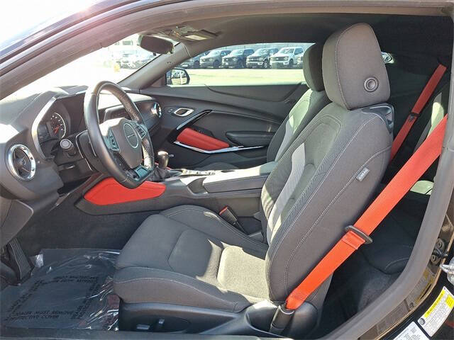 2021 Chevrolet Camaro LT1