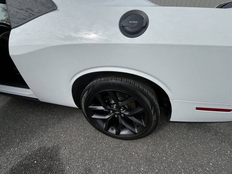 2021 Dodge Challenger SXT