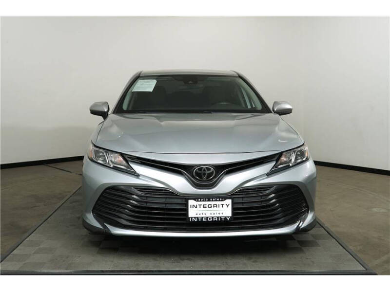 2020 Toyota Camry LE