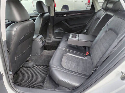 2015 Volkswagen Passat 2.0L TDI SEL Premium