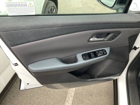 2026 Nissan LEAF Platinum+