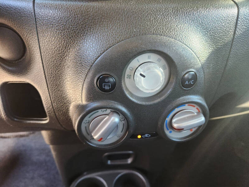 2013 Nissan cube 1.8 S