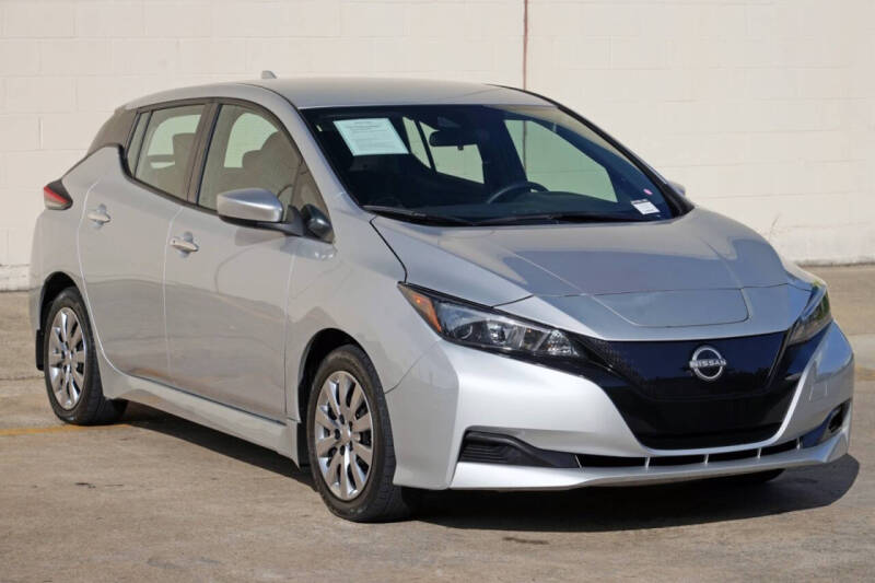 2023 Nissan LEAF S