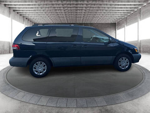 2003 Toyota Sienna CE