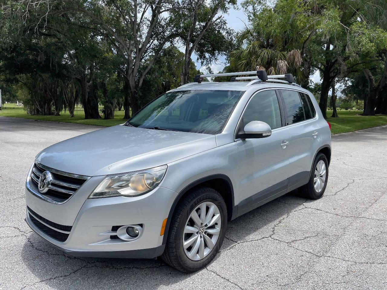 2011 Volkswagen Tiguan for sale at ROADHOUSE AUTO SALES INC. in Tampa, FL