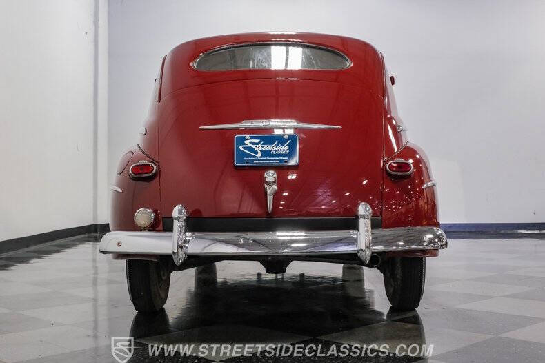 1948 Ford Deluxe