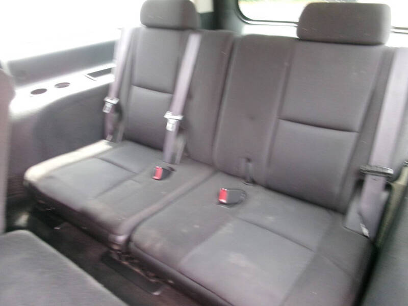 2013 Chevrolet Suburban LS