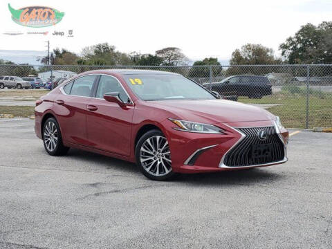 2019 Lexus ES 350 for sale at GATOR'S IMPORT SUPERSTORE in Melbourne FL