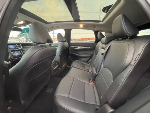 2022 Infiniti QX50 Luxe