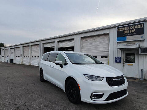 2023 Chrysler Pacifica Touring L