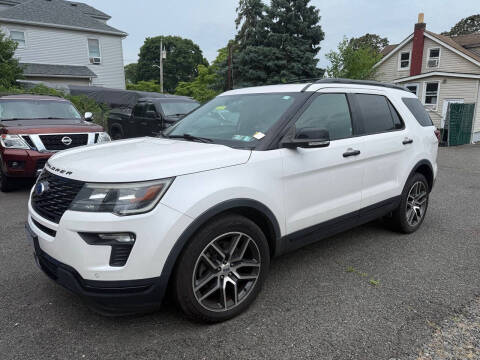 2018 Ford Explorer Sport Photo