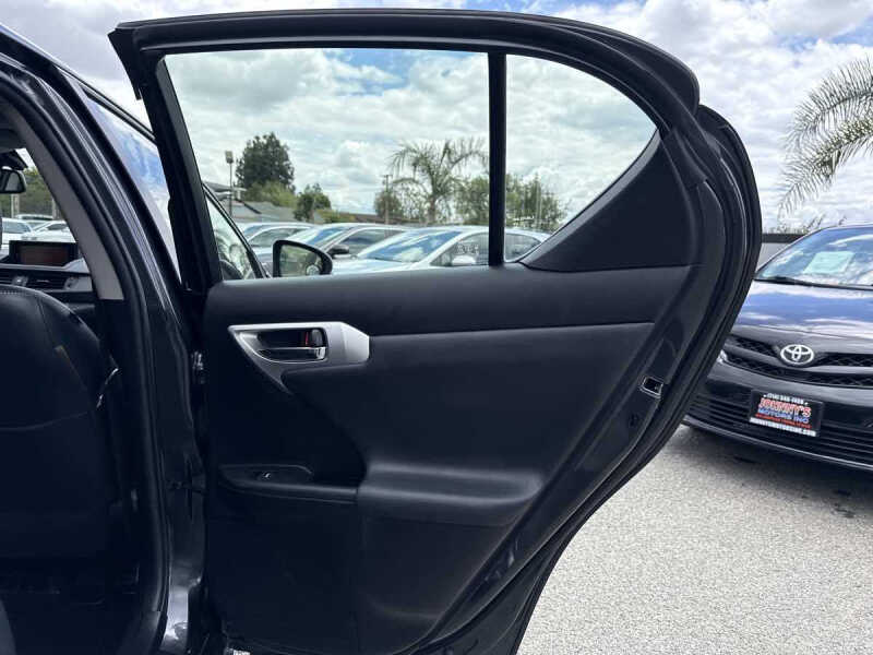 2011 Lexus CT 200h