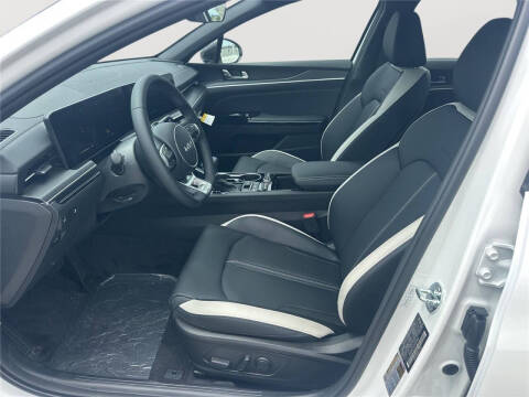 2026 Kia K5