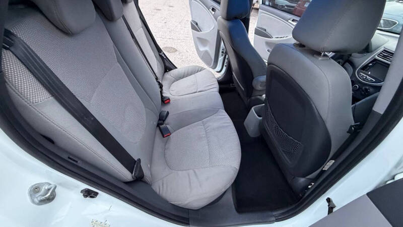 2014 Hyundai Accent GS