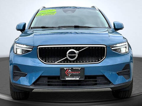 2023 Volvo XC40 B5 Core