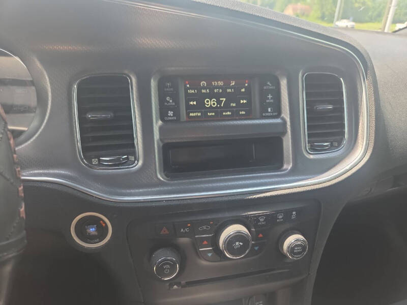 2012 Dodge Charger SE