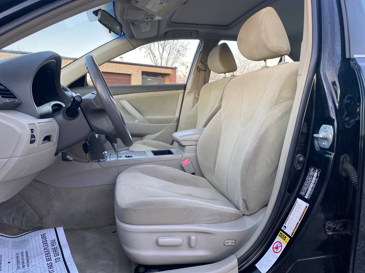 2007 Toyota Camry for sale at Ideal Cars LLC in Skokie, IL