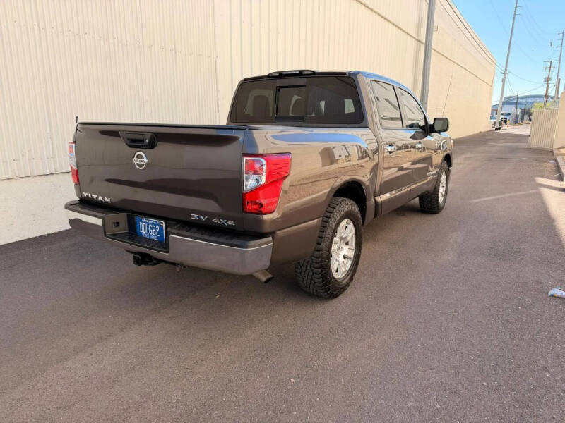 2017 Nissan Titan