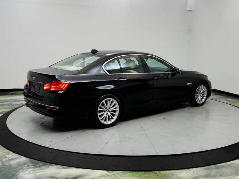 2015 BMW 5 Series 528i