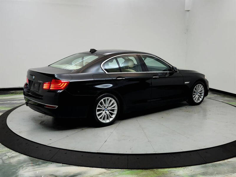 2015 BMW 5 Series 528i
