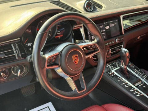 2020 Porsche Macan