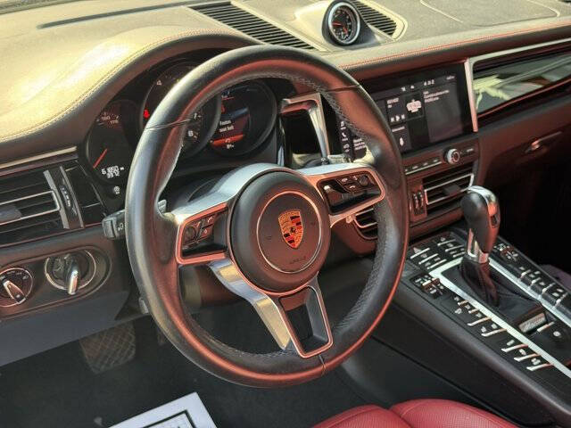 2020 Porsche Macan