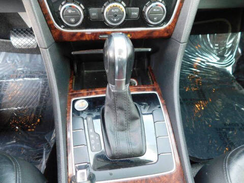 2012 Volkswagen Passat SEL PZEV