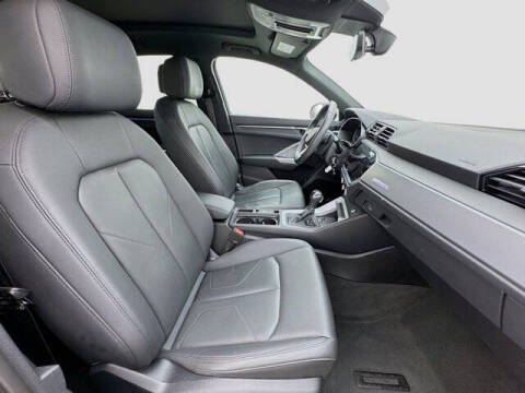 2023 Audi Q3 quattro S line Prem Plus 45 TFSI