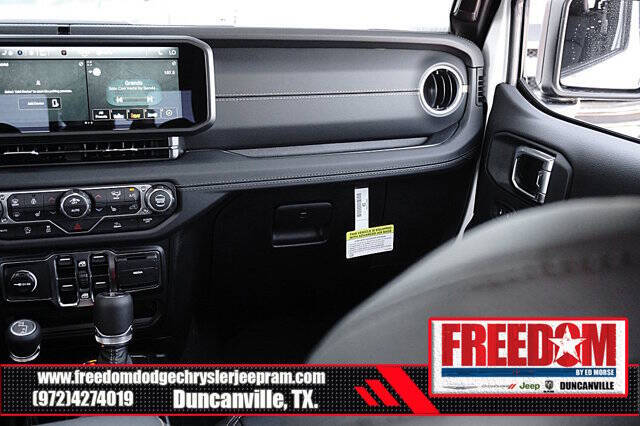 2025 Jeep Gladiator High Tide