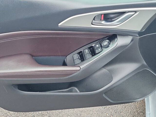 2017 Mazda MAZDA3 Touring