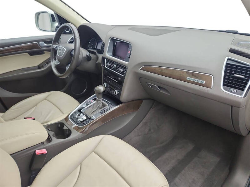 2017 Audi Q5 2.0T quattro Premium Plus