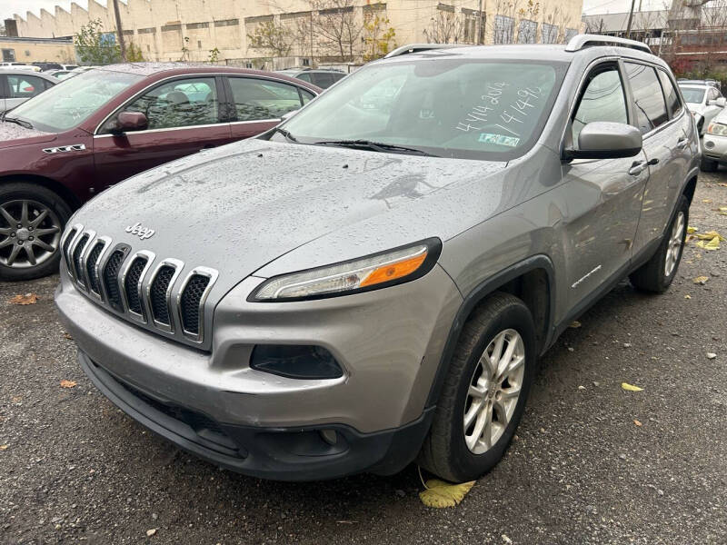 2014 Jeep Cherokee null photo 2