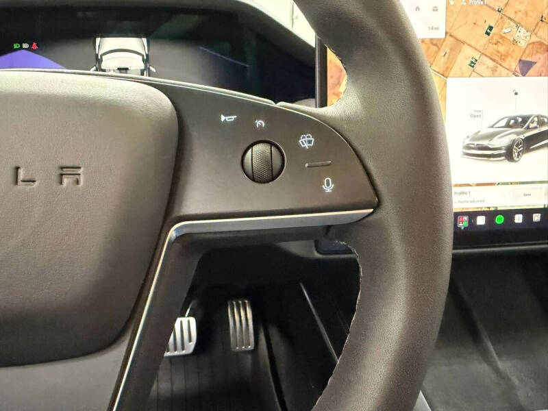 2023 Tesla Model S Plaid