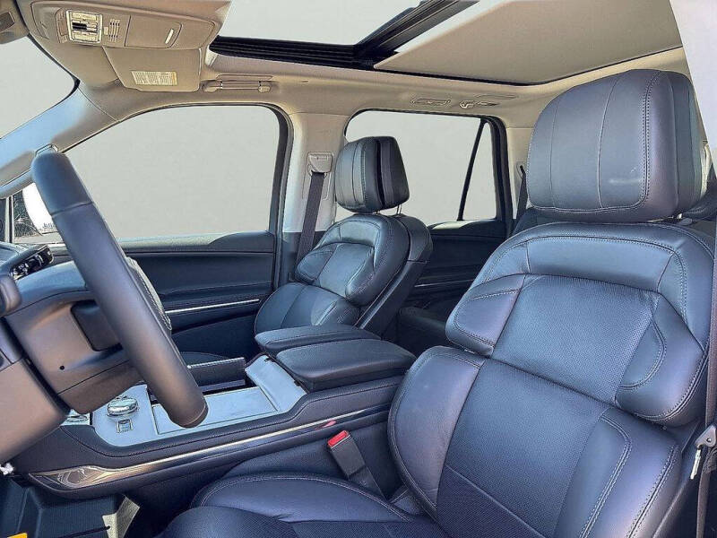 2026 Lincoln Navigator L Reserve