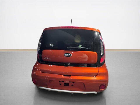 2018 Kia Soul +
