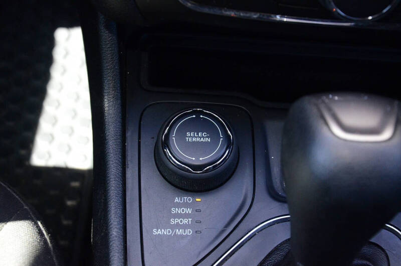 2020 Jeep Cherokee Latitude