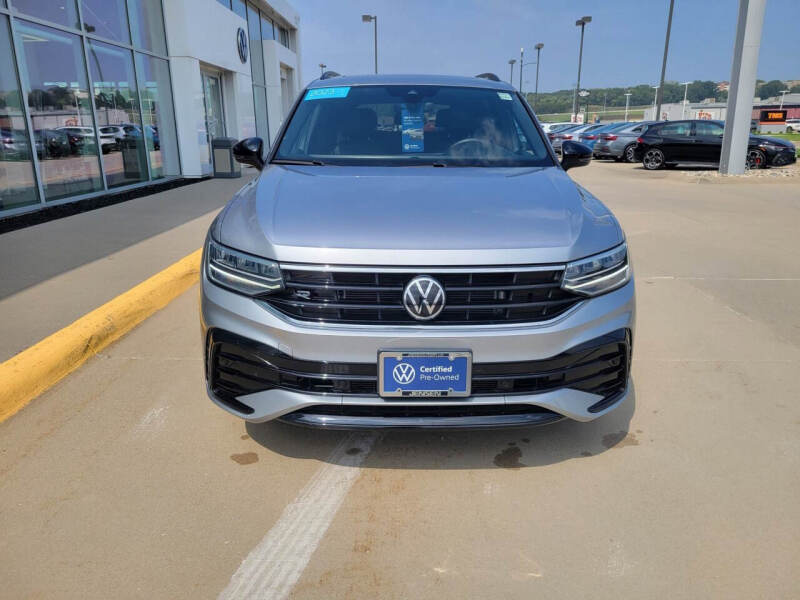 2023 Volkswagen Tiguan SE R-Line Black