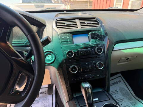 2017 Ford Explorer