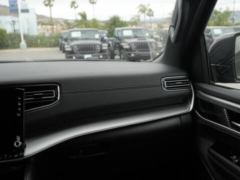 2026 Jeep Grand Wagoneer Limited Altitude